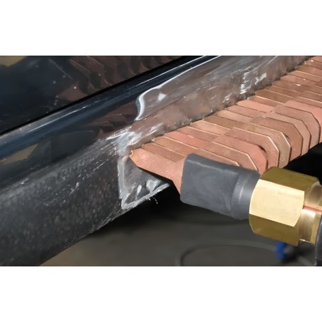 Electrode for notched plug
